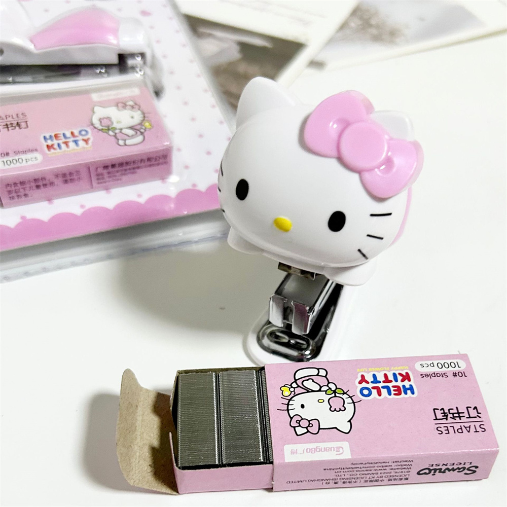 本物のサンリオアニメステープラーセットハローキティポータブル - Office Supply Office Stationery Items のレビューと価格