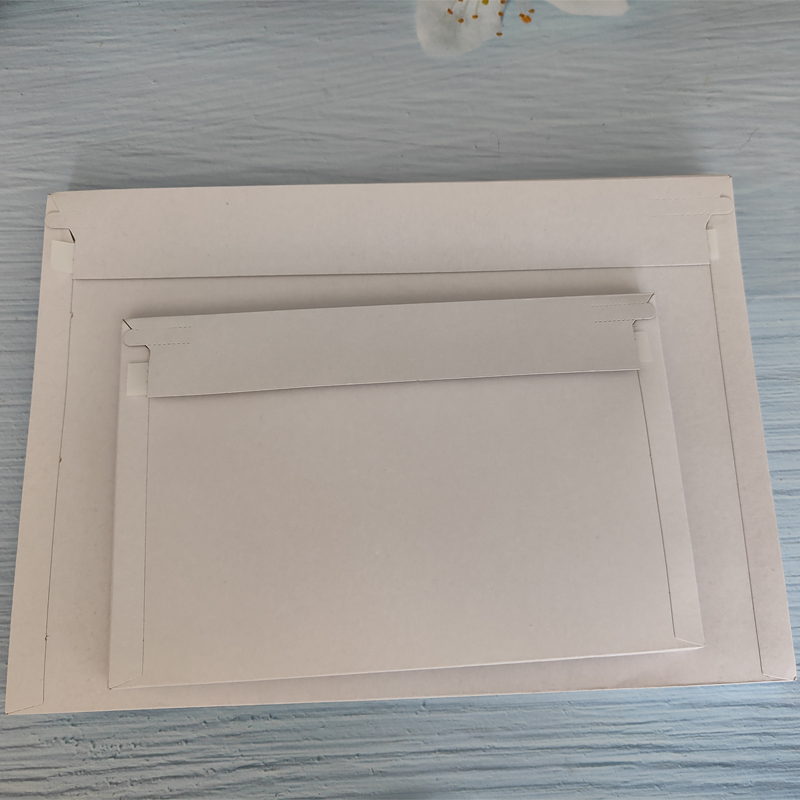 25枚入り ホワイトリジッドメーラー 平らに保たれる封筒 剥 - Letter Envelope Kraft のレビューと価格