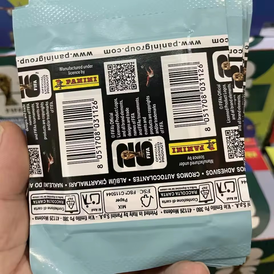 パニーニ 2026 ワールドカップ公式ステッカーコレクション - Cardstock Paper Pack のレビューと価格